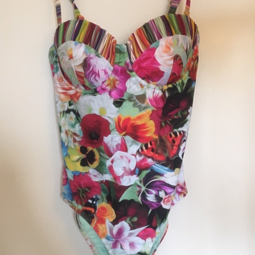 One piece swimsuit